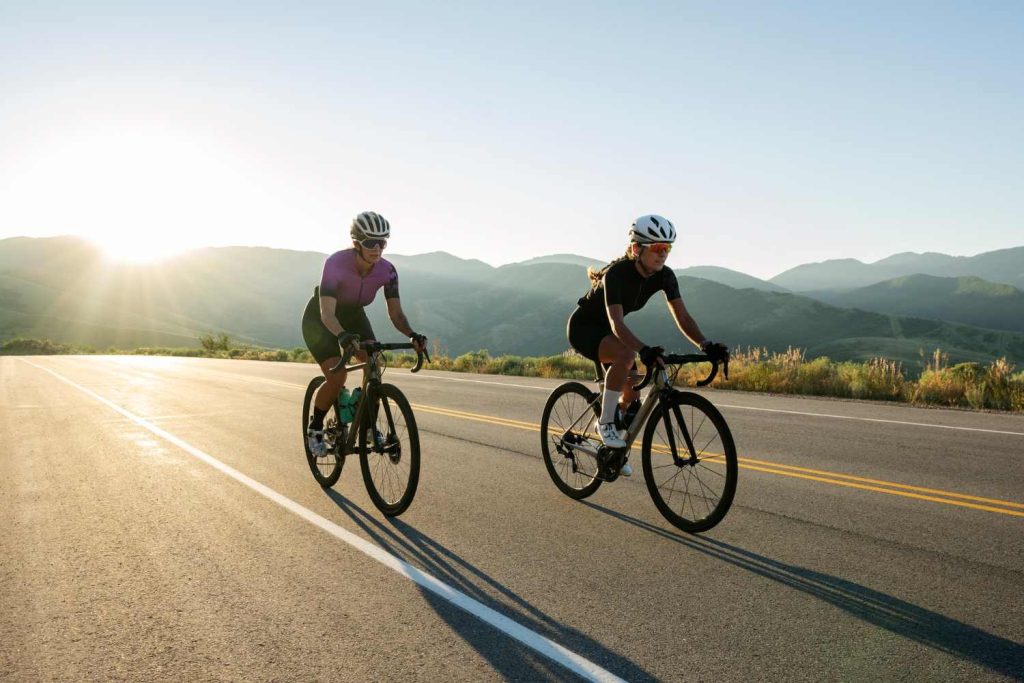 Cafeína y ciclismo 2 la cafeina en polvo es un buen aliado para estos dos ciclistas