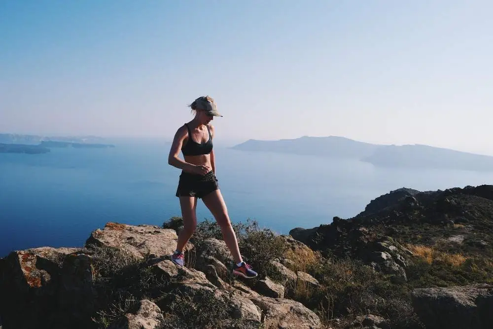 5 Increíbles tips para volver a entrenar después de las vacaciones 1 rutina entrenar después de las vacaciones tips consejos cafeina anhidra