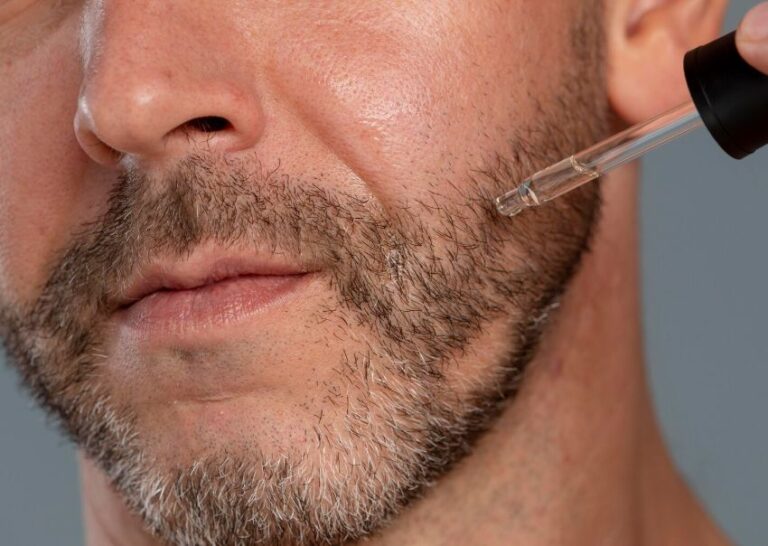 Sérum facial revitalizate con cafeína en polvo